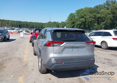 2020 Toyota Rav4 Xle z USA, uszkodzony, nr VIN 2T3W1RFV3LC041349